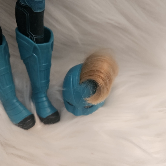 Captain America Starforce Doll - Picture 3 of 8